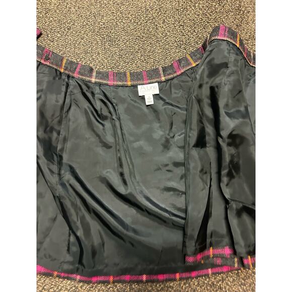 Checkered A-Line Anne Klein Pink and Gray Skirt with a Built In Belt Size 6 - Picture 5 of 7
